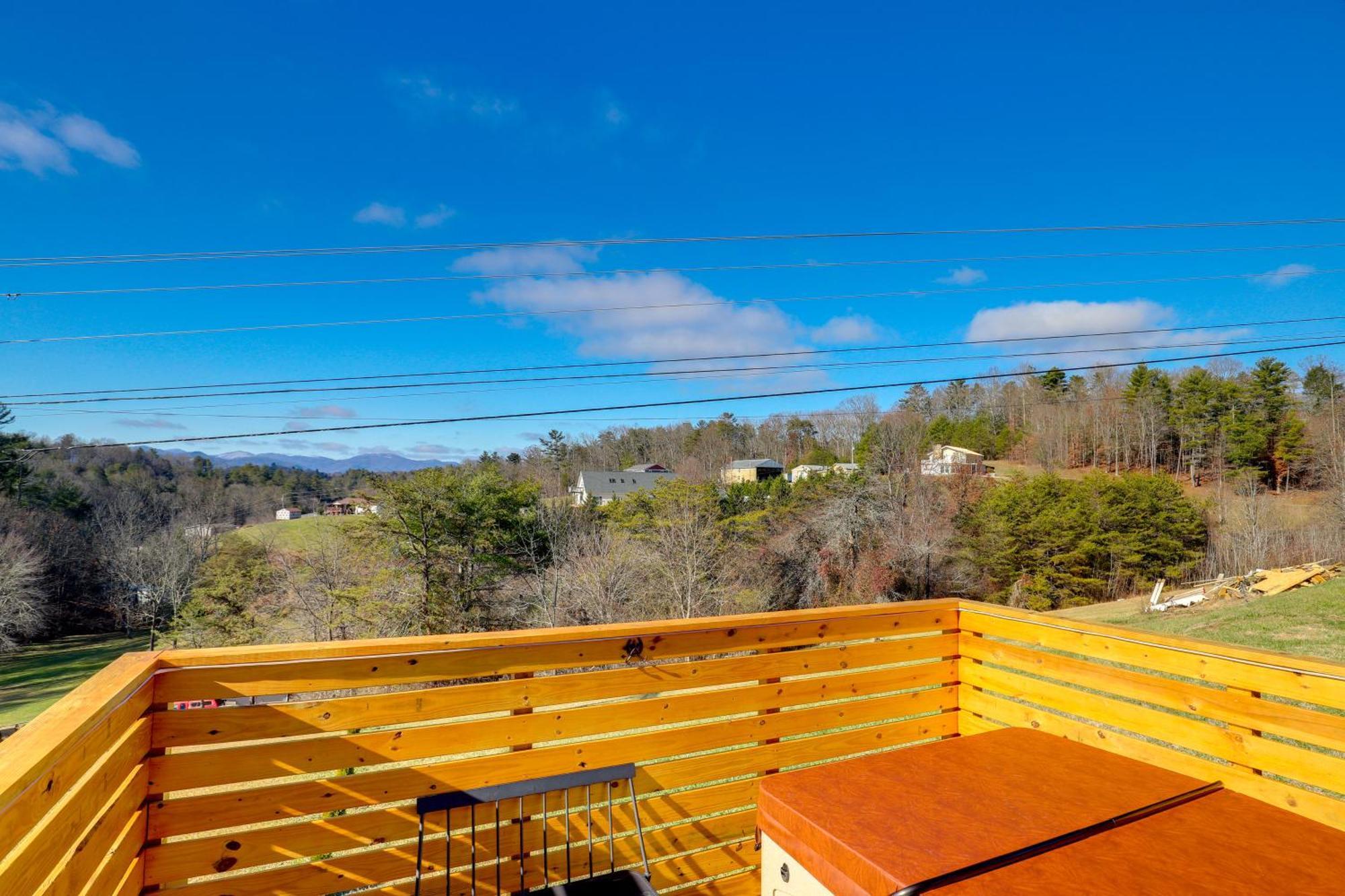 Marshall Studio With Loft, Hot Tub And Views! Екстер'єр фото