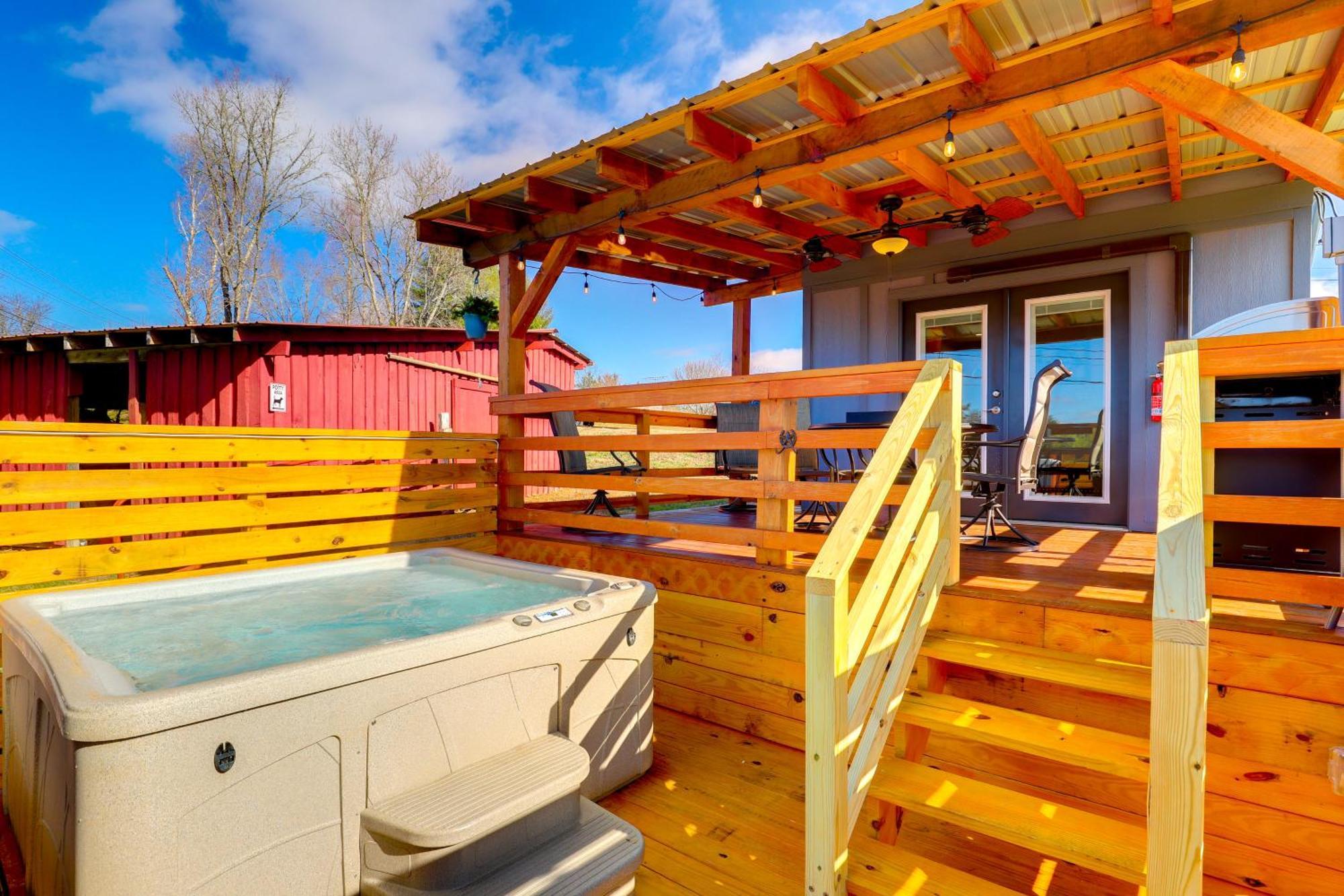 Marshall Studio With Loft, Hot Tub And Views! Екстер'єр фото