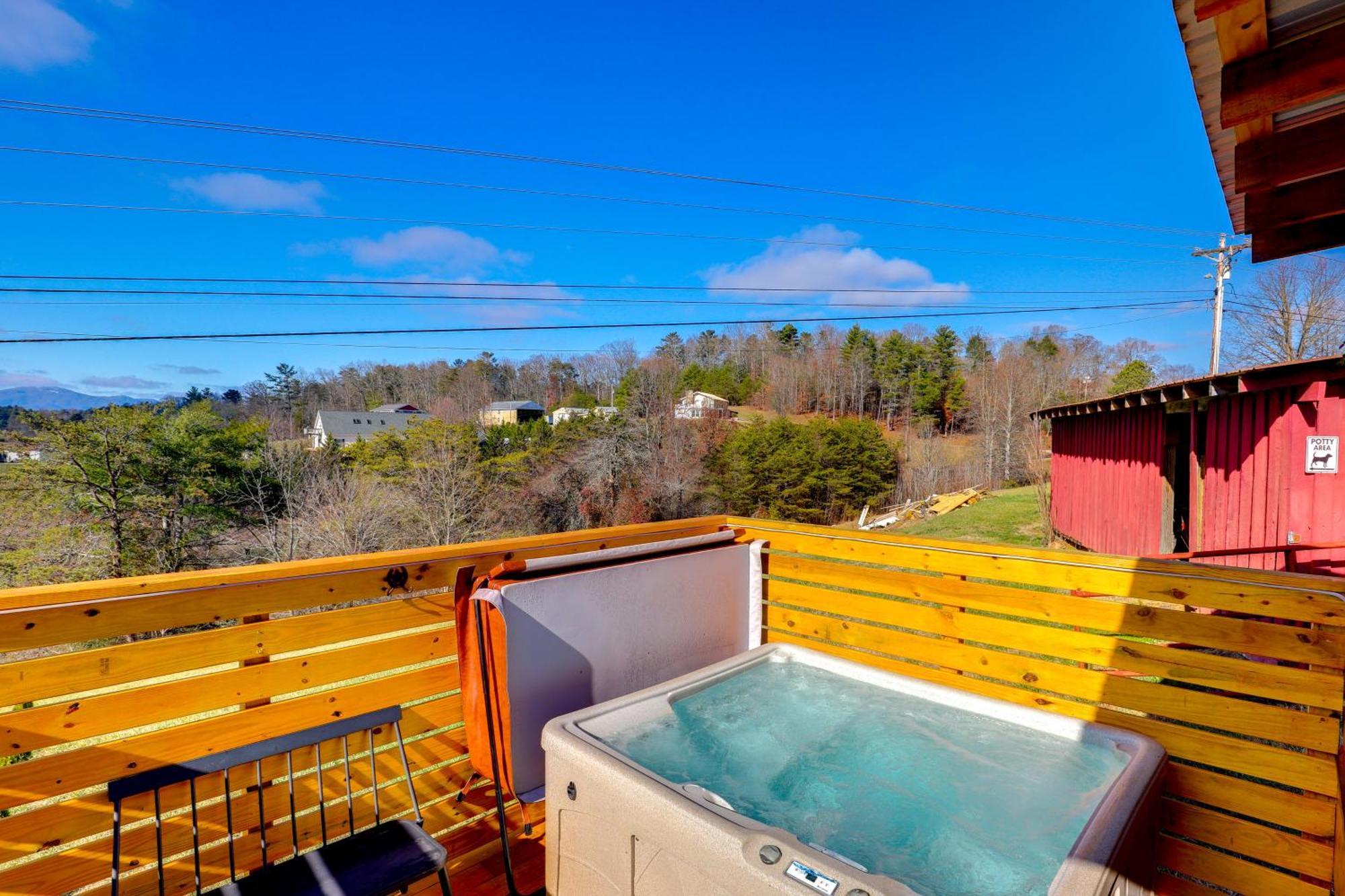 Marshall Studio With Loft, Hot Tub And Views! Екстер'єр фото
